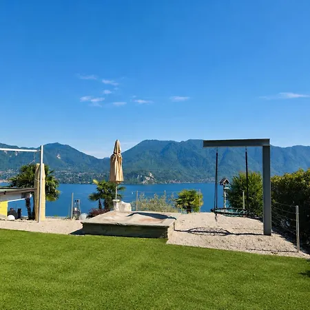 Chiara Luna Villa Oggebbio